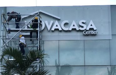 mantenimiento de avisos publicitarios